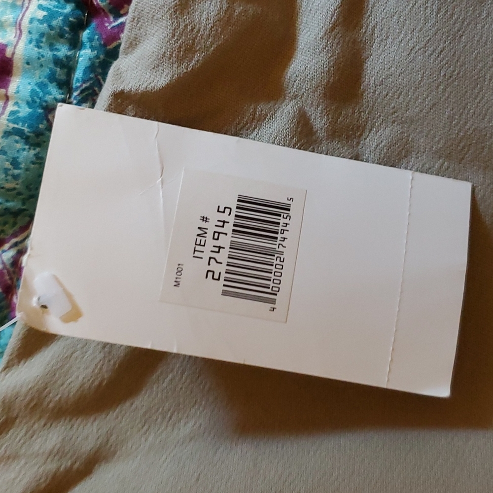 New Calvin Klein Jeans Capri Pants, Tan, 14 - Picture 6 of 9